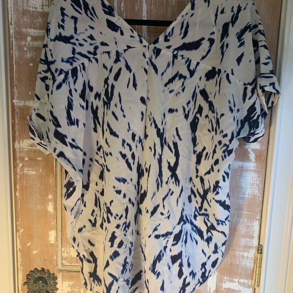 Blue and white silk blouse from Cynthia Rowley - Picture 3 of 3